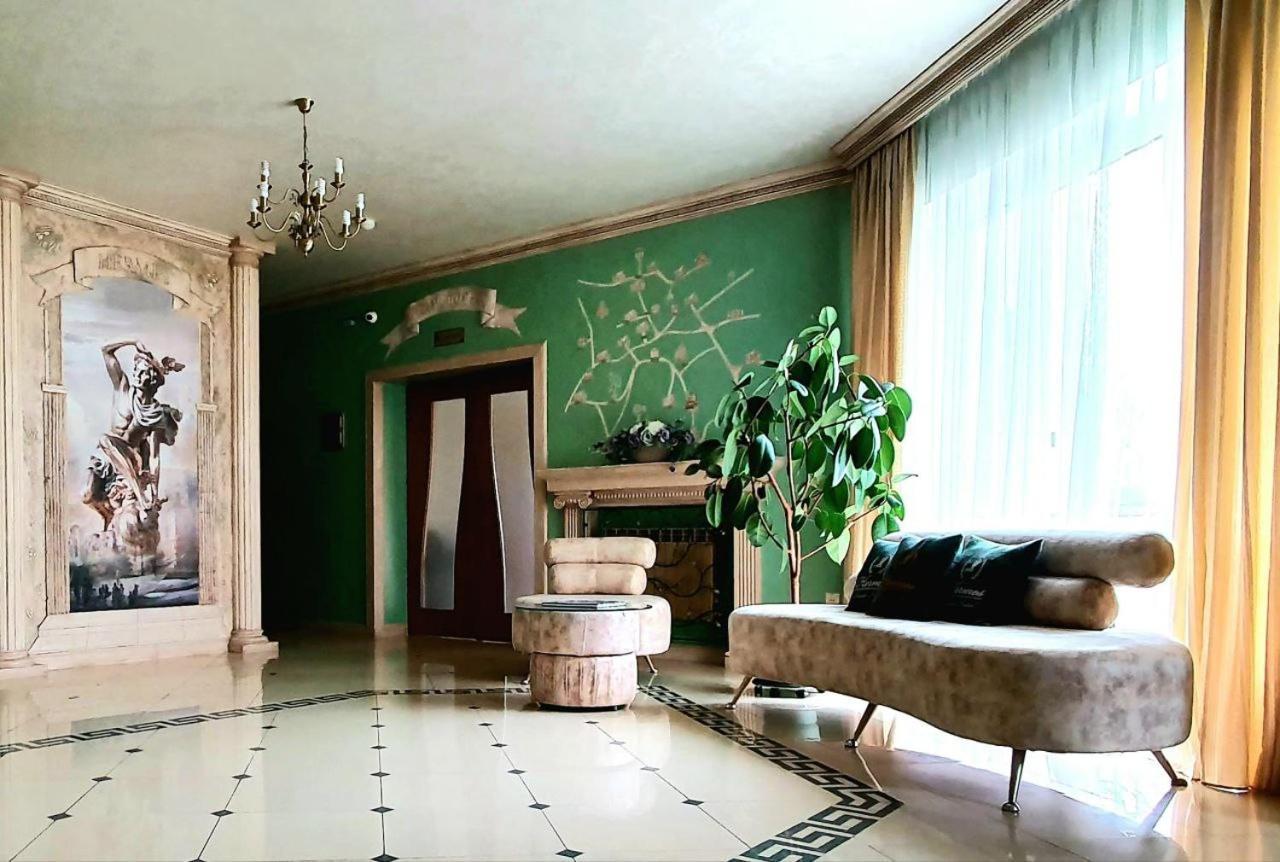 Hermes Resort Hotel With Medical Treatment Truskavets Buitenkant foto