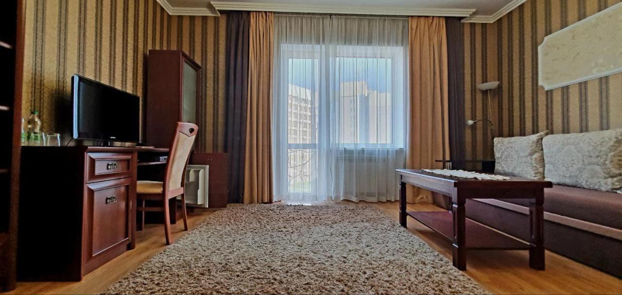 Hermes Resort Hotel With Medical Treatment Truskavets Buitenkant foto